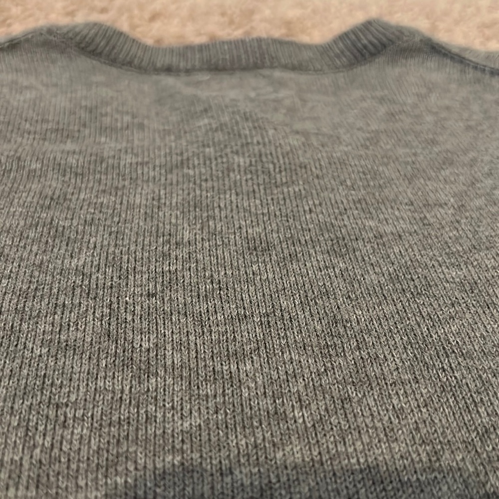 - Boys Gap kids large regular grey V-neck sweater - Picture 6 of 10